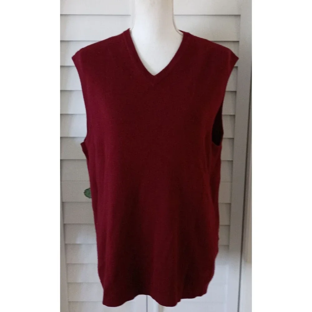 Tommy Hilfiger men's Merino Wool V-Neck‎ Sleeveless Burgundy Vest L